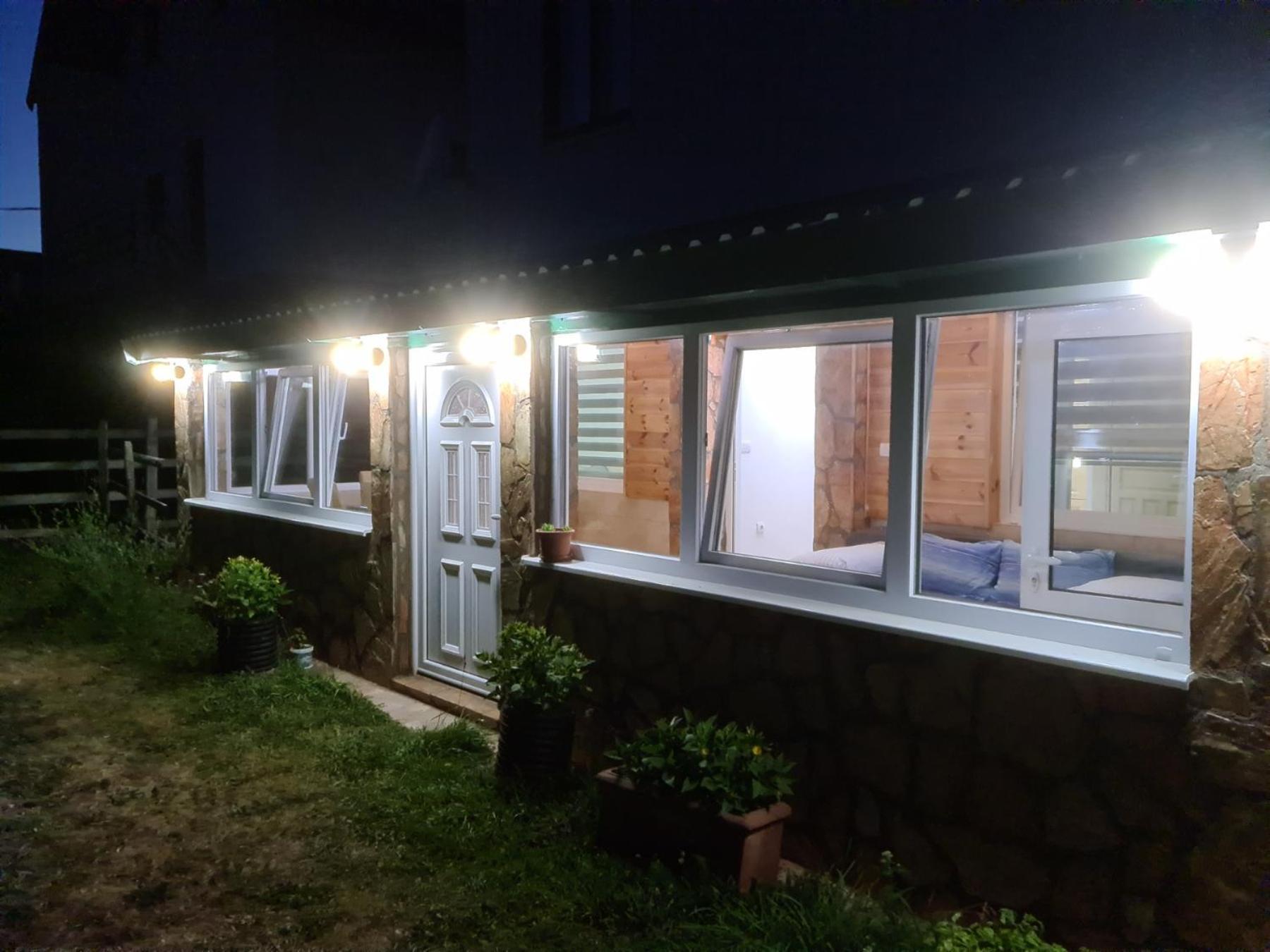 Apartments And Rooms Gold جابلياك المظهر الخارجي الصورة