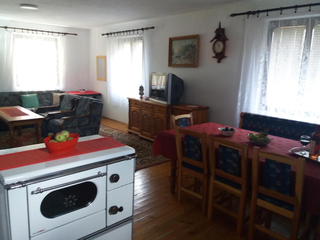 Apartments And Rooms Gold جابلياك المظهر الخارجي الصورة